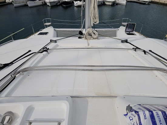 Lagoon 450 F usado à venda