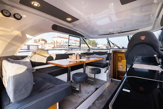 Marex 375 usado à venda