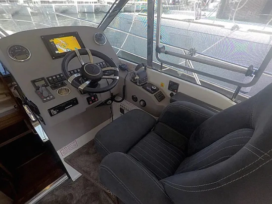 Marex 375 usado à venda