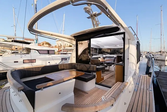Marex 375 usado à venda
