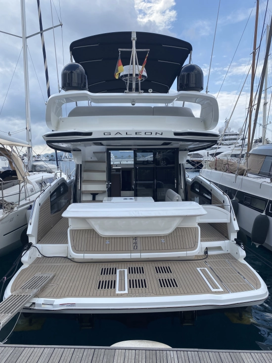 Galeon 440 Fly usado à venda