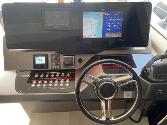 Galeon 440 Fly usado à venda