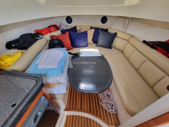 Boston Whaler Conquest 305 usado à venda