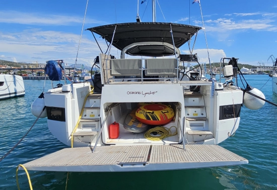 Beneteau Oceanis Yacht 62 usado à venda