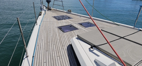 Beneteau Oceanis Yacht 62 usado à venda