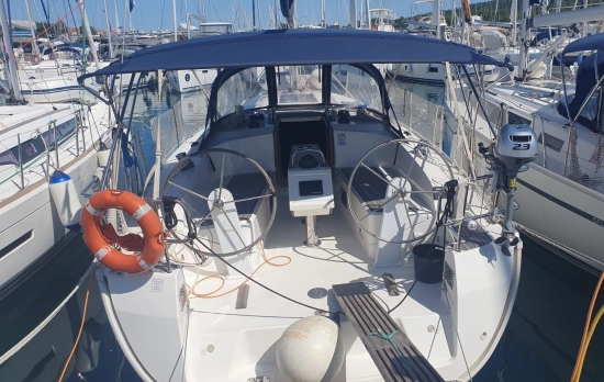 Bavaria Yachts 37 Cruiser usata in vendita