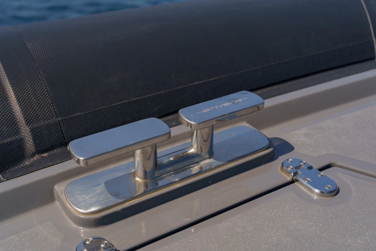 Custom 48 usata in vendita