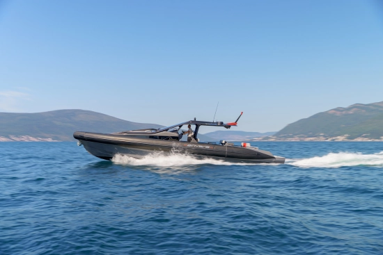 Custom 48 usata in vendita