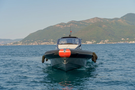 Custom 48 usata in vendita