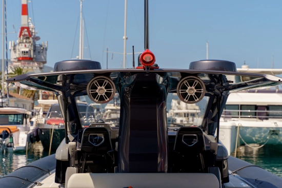 Custom 48 usata in vendita