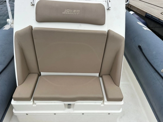 Joker boat Clubman 26 usado à venda