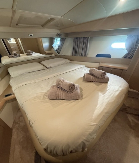 Ferretti 460 Fly usado à venda