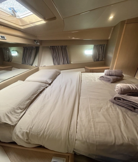 Ferretti 460 Fly usado à venda