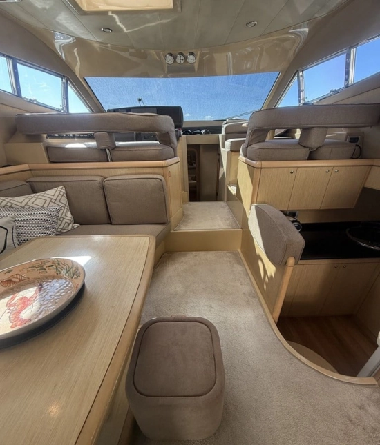 Ferretti 460 Fly usado à venda