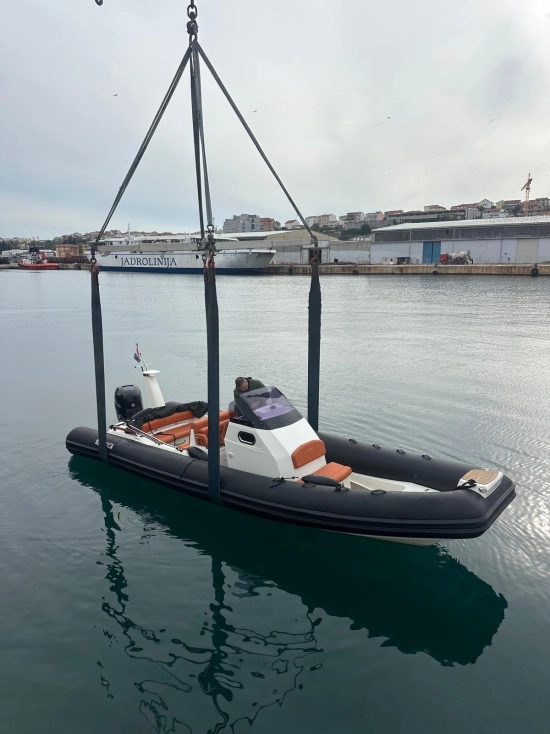Brig Eagle 8H Hypalon usado à venda