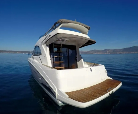 Beneteau Antares 30 FLY usado à venda