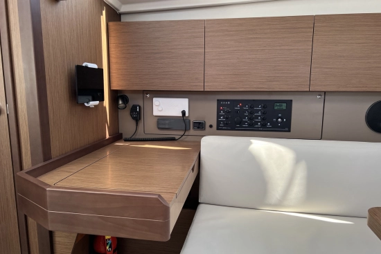 Beneteau Oceanis 38.1 usata in vendita