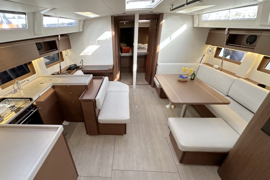 Beneteau Oceanis 51.1 usata in vendita