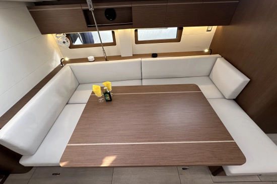 Beneteau Oceanis 51.1 usata in vendita
