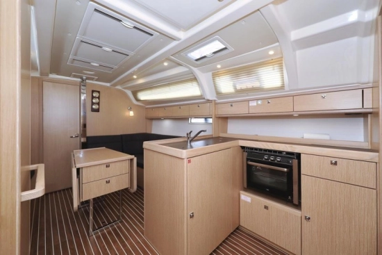 Bavaria Yachts 37 Cruiser usata in vendita