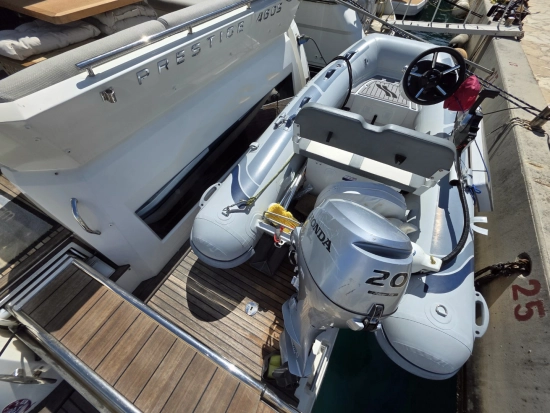 Prestige 460 S usado à venda