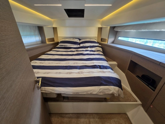 Prestige 460 S usado à venda