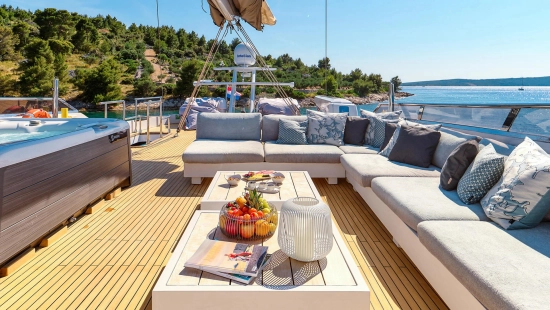 Custom Luxury 32 m Motor Sailer usata in vendita