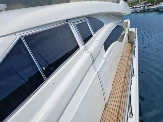 Ferretti 68 usata in vendita