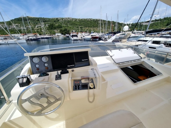 Ferretti 68 usata in vendita