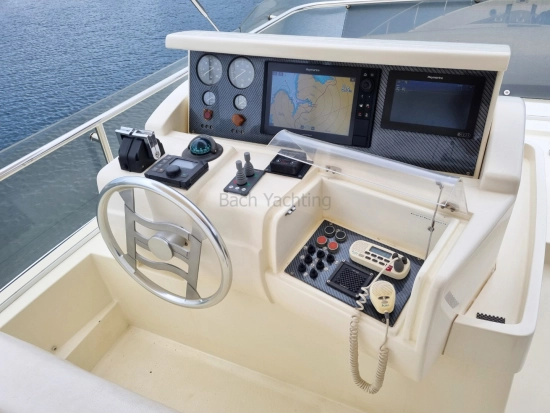 Ferretti 68 usata in vendita
