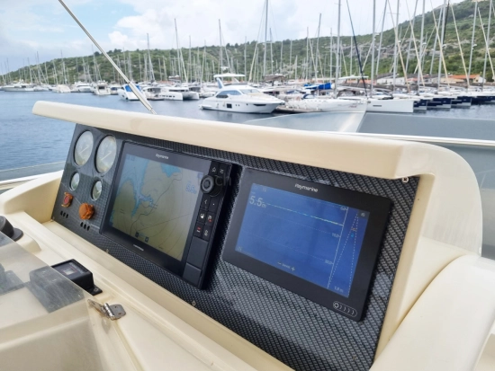 Ferretti 68 usata in vendita