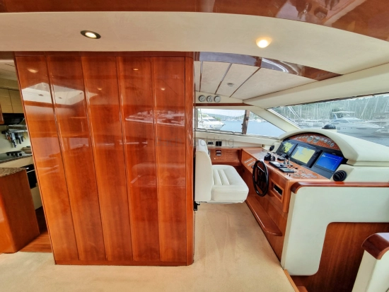 Ferretti 68 usata in vendita