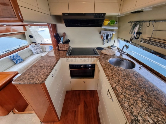Ferretti 68 usata in vendita