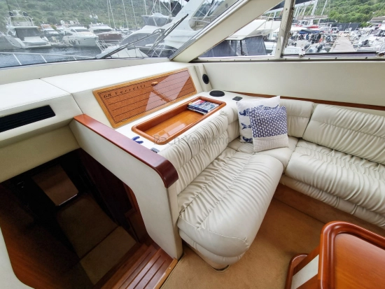Ferretti 68 usata in vendita