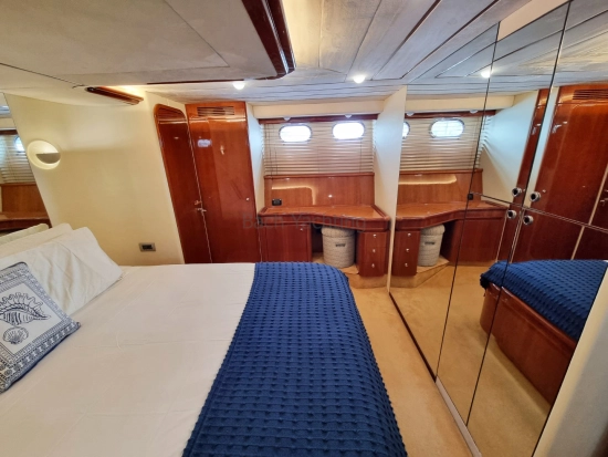 Ferretti 68 usata in vendita