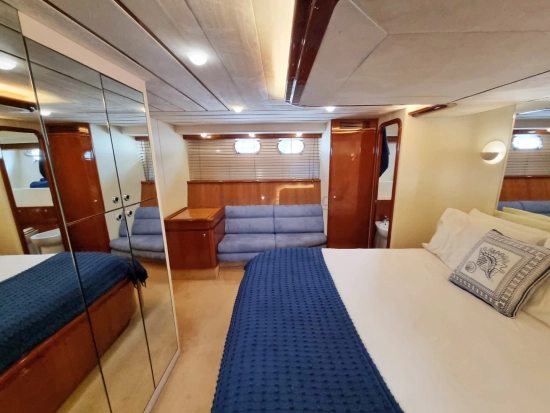Ferretti 68 usata in vendita