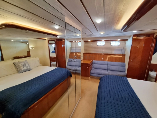 Ferretti 68 usata in vendita