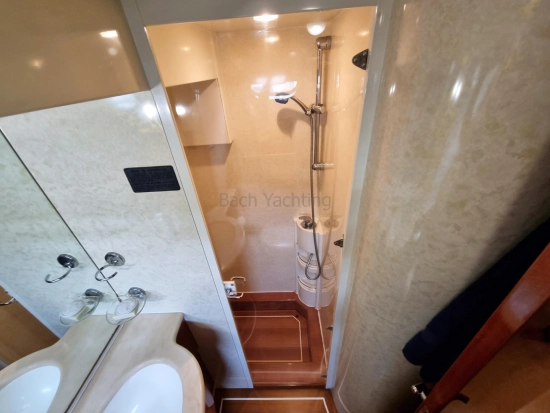 Ferretti 68 usata in vendita