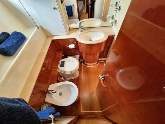 Ferretti 68 usata in vendita