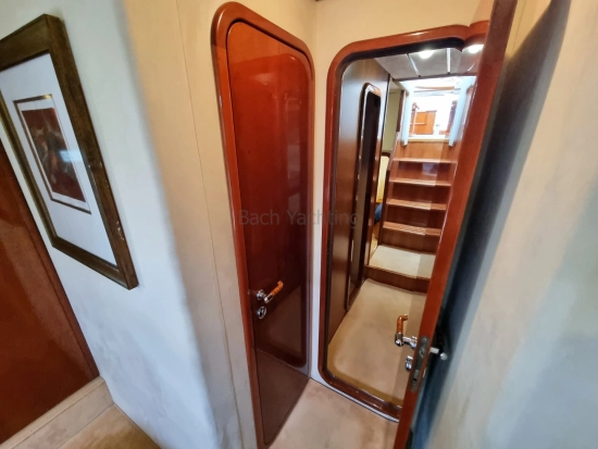Ferretti 68 usata in vendita