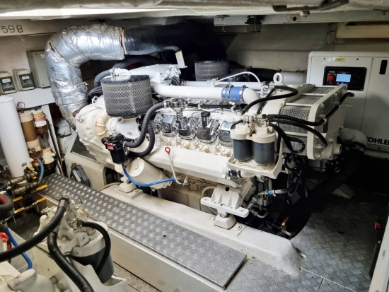 Ferretti 68 usata in vendita