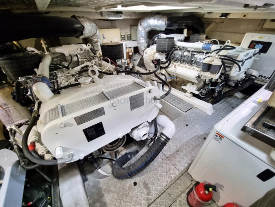 Ferretti 68 usata in vendita