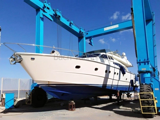Ferretti 68 usata in vendita
