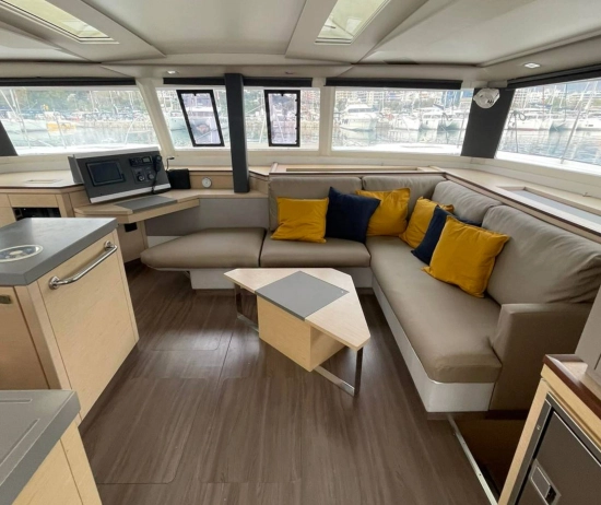 Fountaine Pajot Saona 47 usado à venda