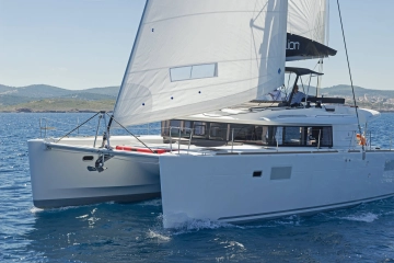 Lagoon 450F usado à venda