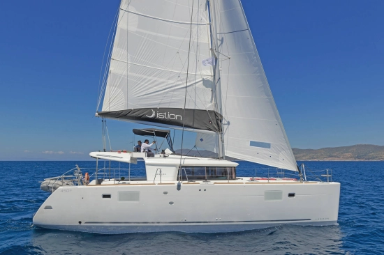 Lagoon 450F usado à venda