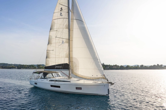 Beneteau Oceanis 51.1 usado à venda