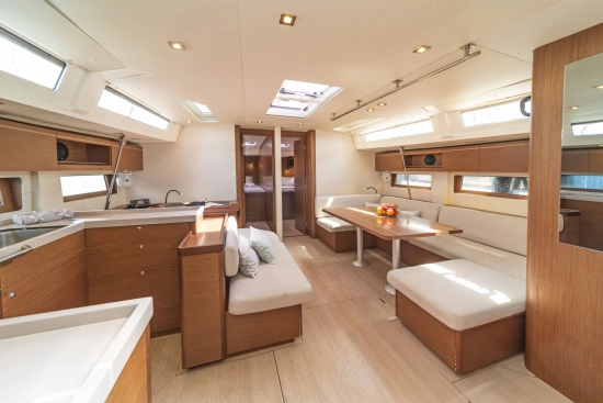 Beneteau Oceanis 51.1 usado à venda