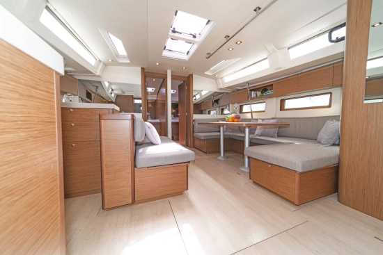 Beneteau Oceanis 51.1 usata in vendita