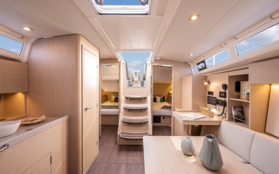 Beneteau Oceanis 37.1 usata in vendita